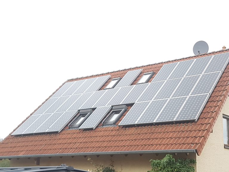 Info: Erfahrungsbericht über eine Solaranlage auf dem Haus zur Stromproduktion